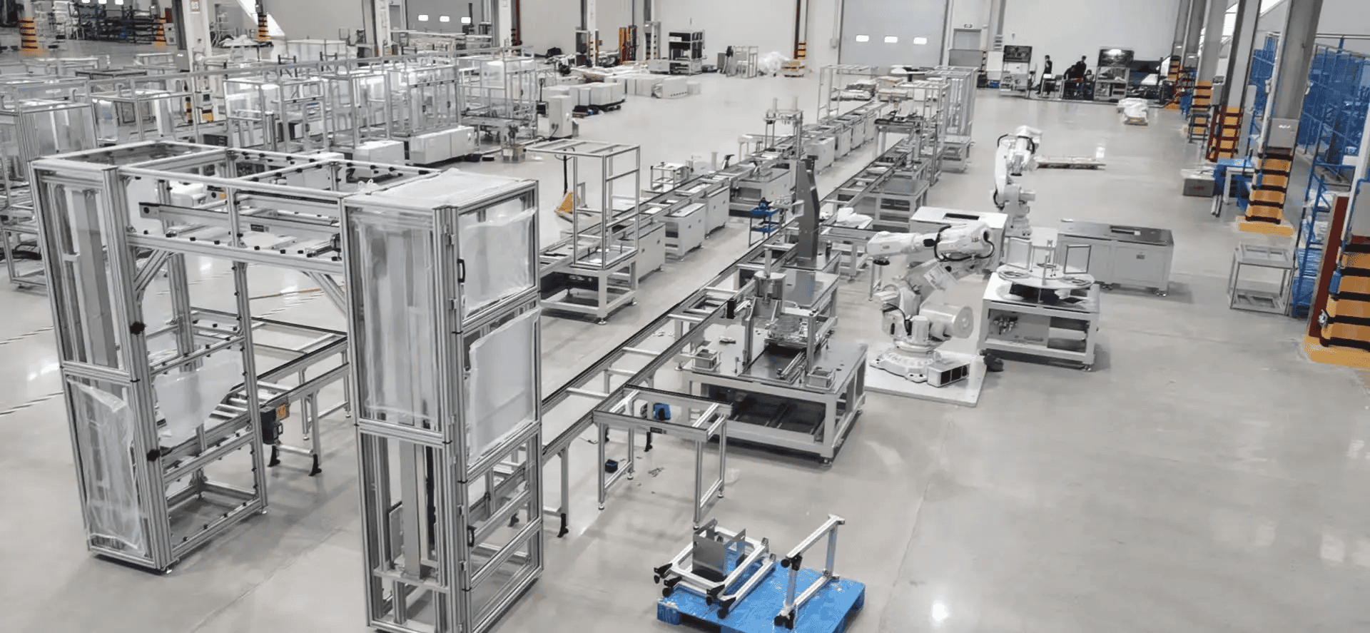 Non-standard automation production line successfully installed in customer's factory workshop